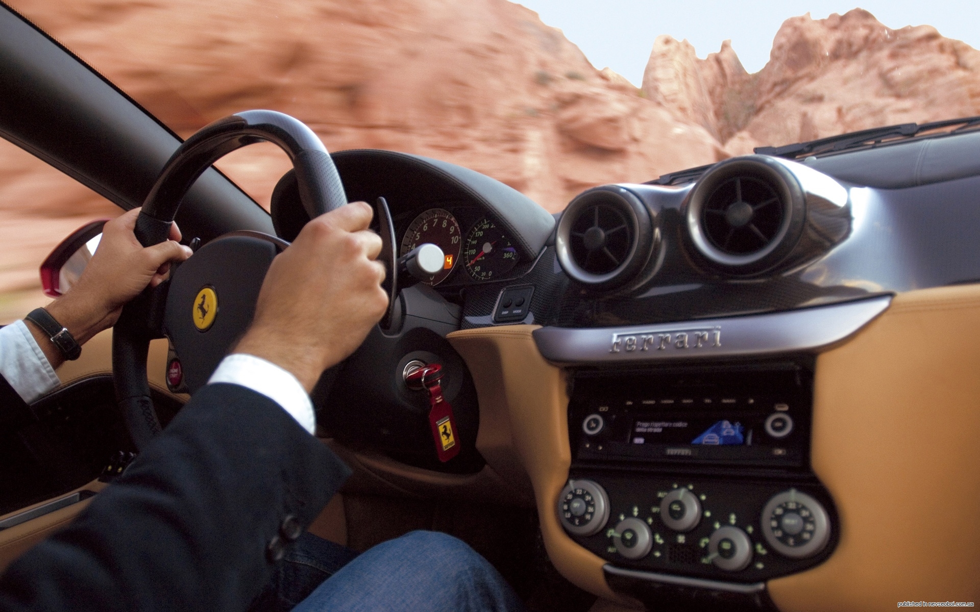Работа рулем на автомобиле. Энцо Феррари за рулем. Ferrari 599 Hy-kers (2010). Ferrari 599 dashboard. Руль машины.