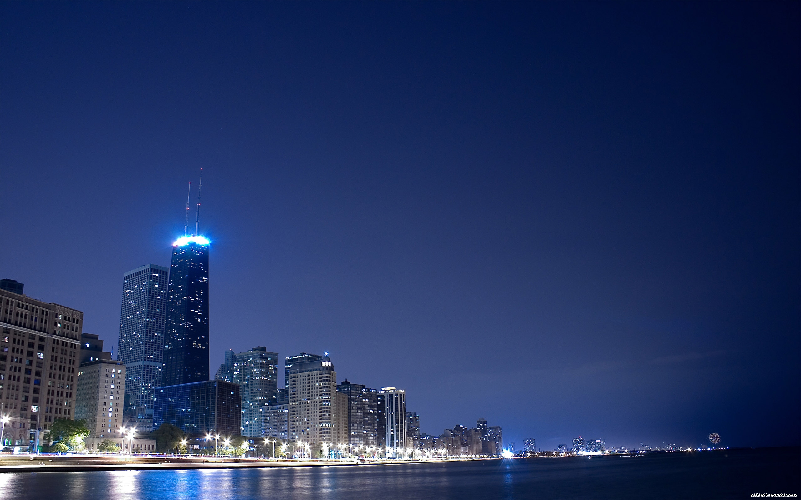 Картинки на телефон сити. Озеро Мичиган Чикаго. Батуми небоскребы. Тель Авив небоскребы. Ночной город.