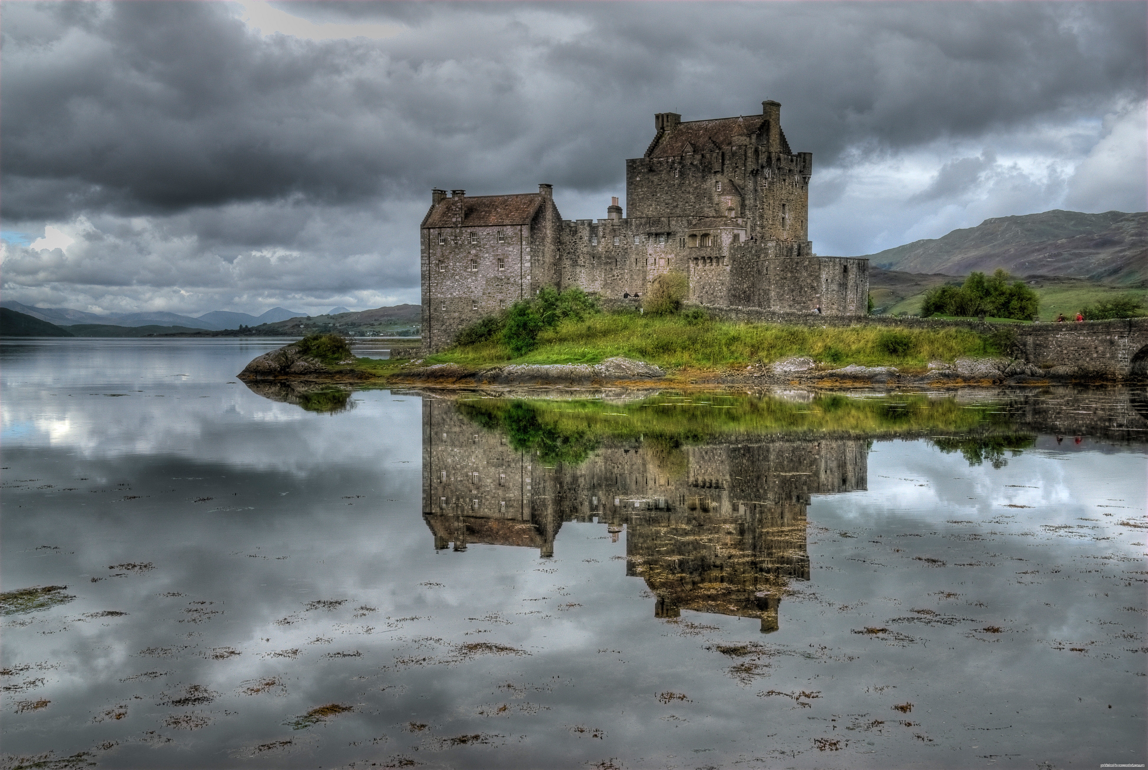 Шотландия. Замок Эйлен-Донан, Великобритания. Замок Килхурн, Шотландия. Замок Дун Шотландия. Замок Эмброуз Шотландия.