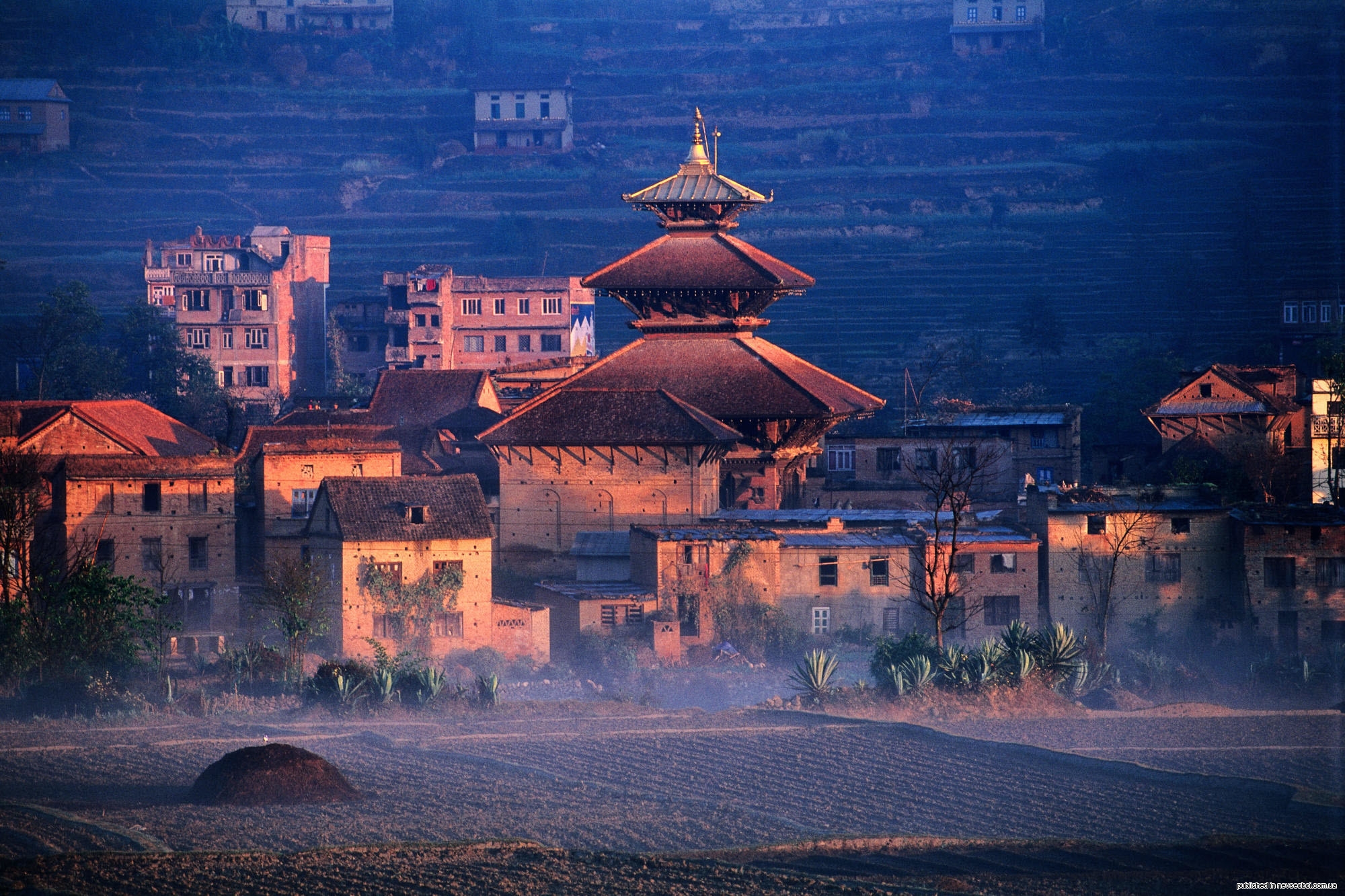 Nepal. Непал Катманду. Катманду Тибет. Ашрам Непал. Обои Непал Катманду.