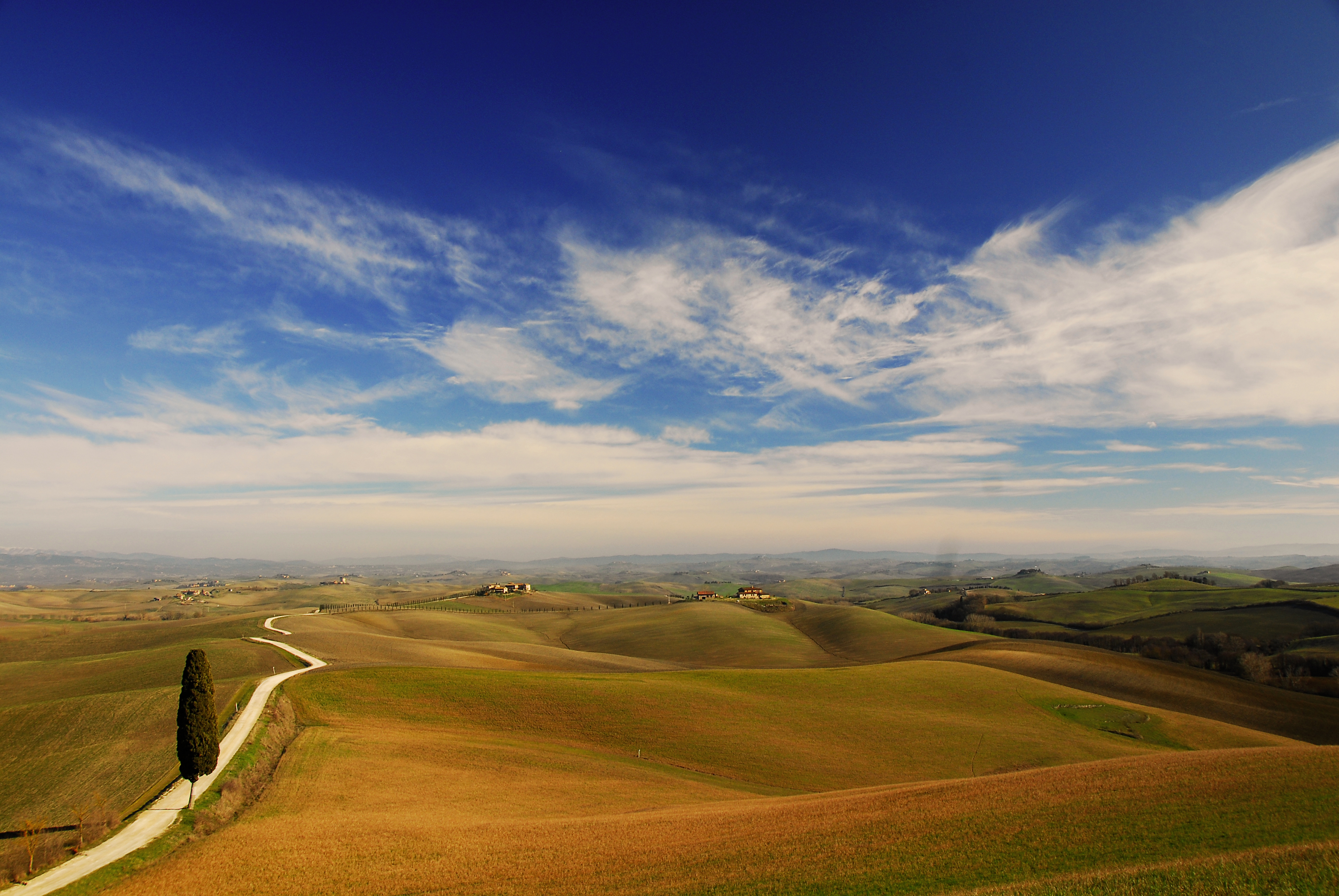 Beautiful hill. Тоскана поля и холмы. Полевая дорога Тоскана. Пустыня Тоскана. Холмы Тосканы.