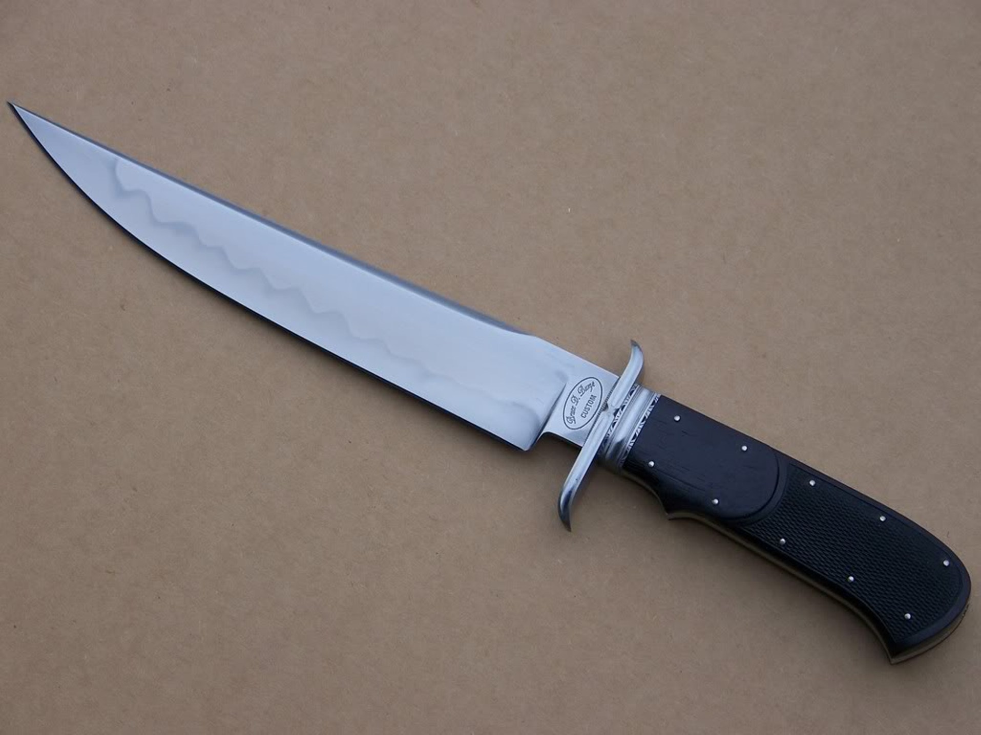 Cold arms. Cold Steel. Нож 1917 Frontier Bowie. Североамериканский охотничий нож. Нож "Samurai Fighter. Нож Самурай 2000.
